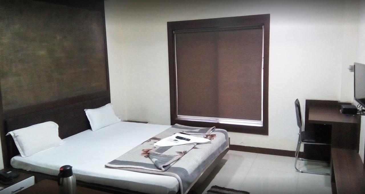 City Surya Hotel Gaya Exterior photo